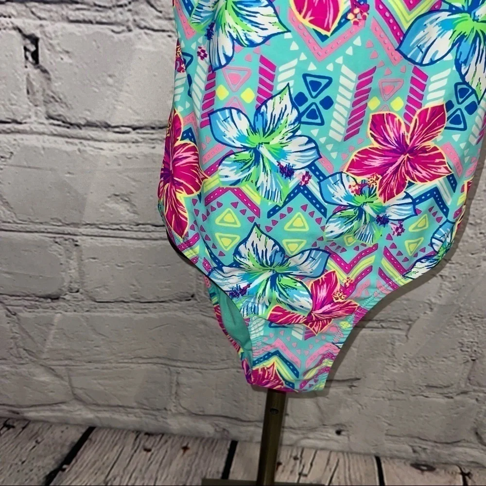 Arizona Jean Company ruffle chest